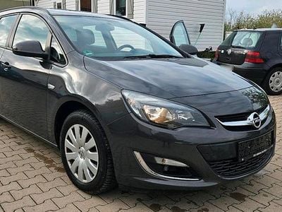 Gebraucht Opel Astra 110 PS (80 kW) 2013 Schwarz Kombi