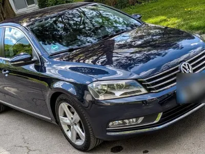 Gebraucht VW Passat Comfortline 160 PS (117 kW) 2010 Blau Limousine