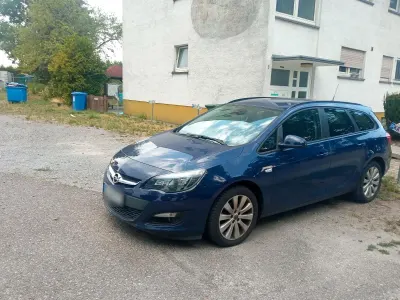 Gebraucht Opel Astra 140 PS (102 kW) 2015 Blau Kombi