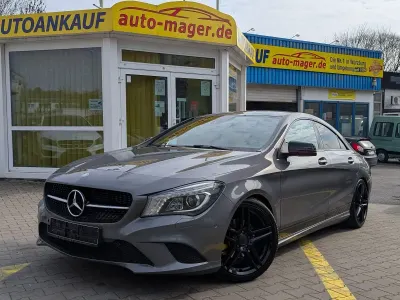 Gebraucht Mercedes CLA200 Urban 156 PS (114 kW) 2013 Grau Coupé
