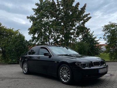 Second-hand BMW 735 245 CP (180 kW) 2004 Negru Berlinǎ