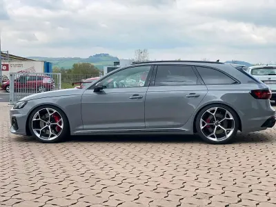 Usata Audi RS4 450 CV (330 kW) 2023 Grigio Station wagon