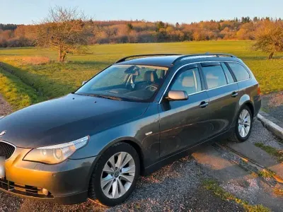Gebraucht BMW 530 218 PS (160 kW) 2004 Grau Kombi