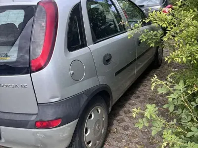 Gebraucht Opel Corsa 75 PS (55 kW) 2000 Limousine
