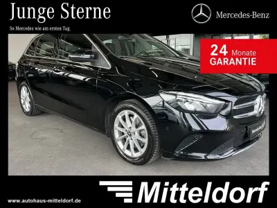 Gebraucht Mercedes B220 Progressive 191 PS (140 kW) 2020 Schwarz Van / Kleinbus