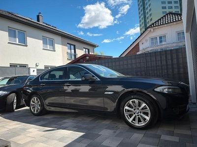 Second-hand BMW 530 258 CP (189 kW) 2013 Negru Berlinǎ