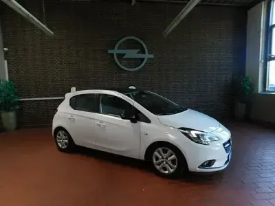 Gebraucht Opel Corsa Color Edition 116 PS (85 kW) 2015 Weiß Kleinwagen