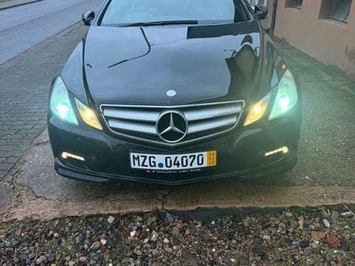 Gebraucht Mercedes E350 231 PS (169 kW) 2009 Schwarz Coupé