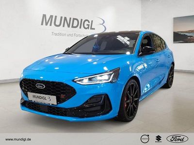 Neu Ford Focus ST 280 PS (205 kW) 2026 Blau Limousine