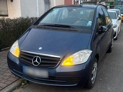 Gebraucht Mercedes A160 Avantgarde 95 PS (69 kW) 2009 Blau Kleinwagen
