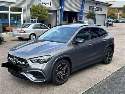 Mercedes GLA220