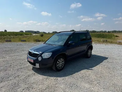 Gebraucht Skoda Yeti Plus Edition 105 PS (77 kW) 2013 Blau SUV
