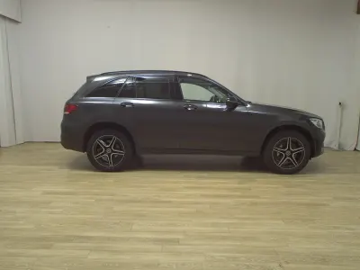 Używany Mercedes GLC300e AMG line 306 KM (225 kW) 2021 Szary SUV
