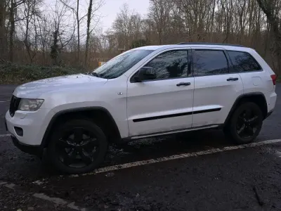 Gebraucht Jeep Grand Cherokee 241 PS (177 kW) 2011 Weiß SUV