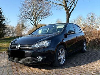 Gebraucht VW Golf VI Team 122 PS (89 kW) 2011 Schwarz Kleinwagen
