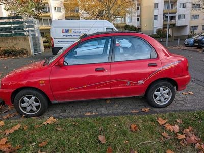 Rot Gebraucht 1994 Mazda 121 Kleinwagen | 2.000 €
