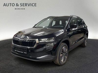 Neu Skoda Karoq Tour 150 PS (110 kW) 2025 Schwarz SUV