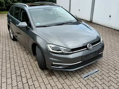 Gebraucht VW Golf VII Comfortline 125 PS (91 kW) 2017 Grau Kombi