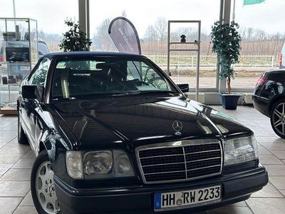 Gebraucht Mercedes E300 220 PS (161 kW) 1993 Blau Cabrio