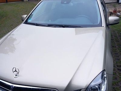 Gebraucht Mercedes 200 184 PS (135 kW) 2011 Gold Limousine