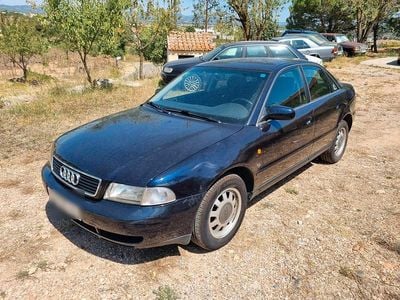 Używany Audi A4 150 KM (110 kW) 1997 Niebieski Sedan/Limuzyna