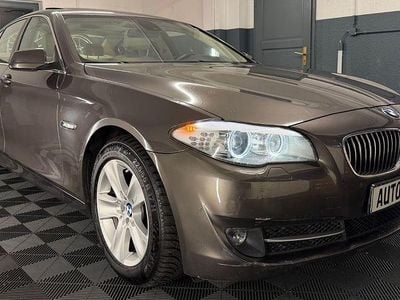 Gebraucht BMW 520 Sport Line 184 PS (135 kW) 2012 Braun Limousine