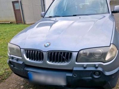 Grau Gebraucht 2004 BMW X3 SUV | 4.500 € (Fairer Preis)