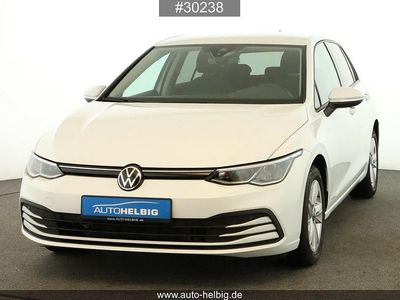 Gebraucht VW Golf VIII Life 150 PS (110 kW) 2022 Pure white Limousine