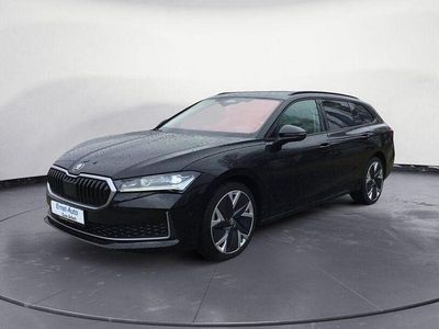 Gebraucht Skoda Superb Selection 193 PS (141 kW) 2024 Ebony schwarz metallic Kombi