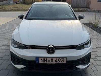 Gebraucht VW Golf VIII GTI Clubsport 300 PS (220 kW) 2022 Weiß Limousine