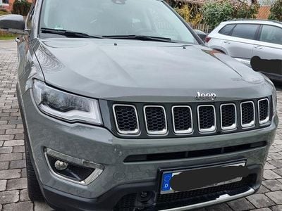 Gebraucht Jeep Compass Limited 150 PS (110 kW) 2021 Grau SUV