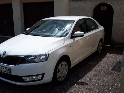 Gebraucht Skoda Rapid Ambition 105 PS (77 kW) 2014 Kleinwagen