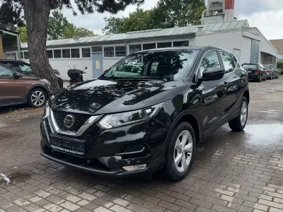 Gebraucht Nissan Qashqai Acenta 159 PS (116 kW) 2020 Schwarz SUV