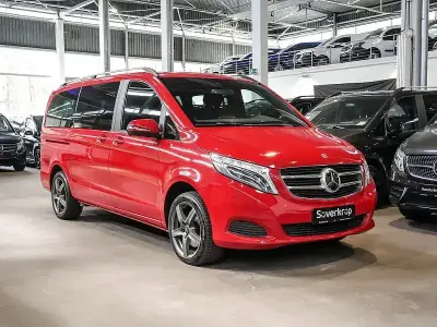 Gebraucht Mercedes V250 Edition 190 PS (139 kW) 2017 Rot Van / Kleinbus