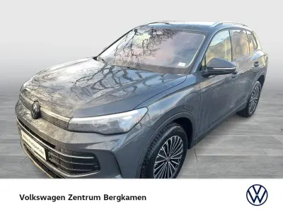 Gebraucht VW Tiguan Life 204 PS (150 kW) 2025 Delfingrau metallic SUV