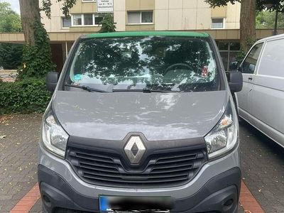 Gebraucht Renault Trafic Komfort 90 PS (66 kW) 2014 Grau Van / Kleinbus