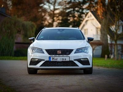 Weiß Gebraucht 2020 Seat Leon ST 4Drive Kombi | 26.900 € (Guter Preis)