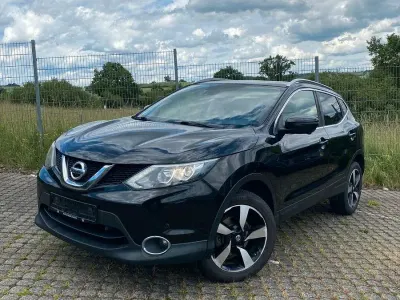 Gebraucht Nissan Qashqai 360º 131 PS (96 kW) 2016 Schwarz SUV