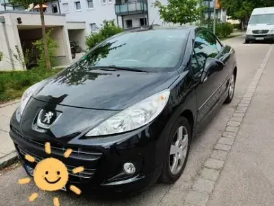Gebraucht Peugeot 207 CC 120 PS (88 kW) 2012 Schwarz Cabrio