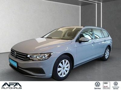Gebraucht VW Passat 150 PS (110 kW) 2022 Grau Kombi