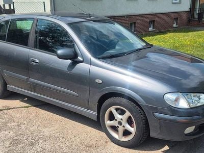 Nissan Almera