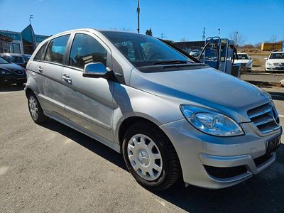 Mercedes B180