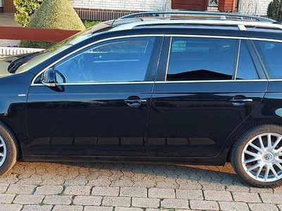 Schwarz Gebraucht 2012 VW Golf VII Highline Kombi | 4.599 € (Etwas zu teuer)