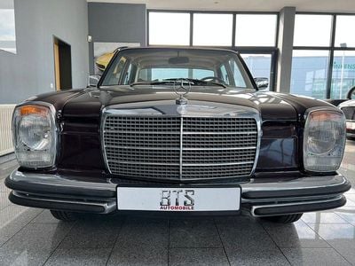 Braun Gebraucht 1974 Mercedes 200 Limousine | 16.500 €