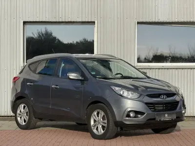 Gebraucht Hyundai ix35 Premium 184 PS (135 kW) 2013 Steel gray / met SUV