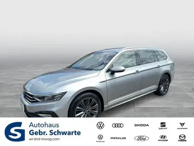 Gebraucht VW Passat R-line 150 PS (110 kW) 2023 Silber Kombi