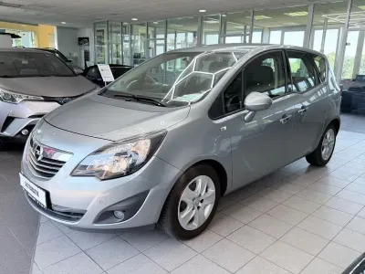 Gebraucht Opel Meriva 110 PS (80 kW) 2012 Silber Van / Kleinbus