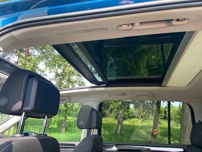 Blau Gebraucht 2019 VW Touran Highline Van / Kleinbus | 18.200 € (Fairer Preis)