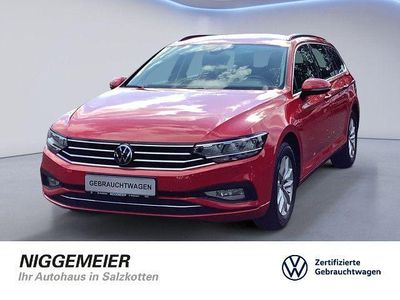 Rot Gebraucht 2023 VW Passat Business Kombi | 21.860 € (Superpreis)