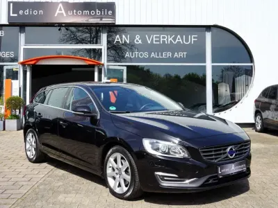 Używany Volvo V60 Summum 190 KM (139 kW) 2015 Czarny Kombi